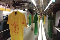 Tシャツをハンガーに掛けて収納する時のメリットって何だと思いますか Yahoo 知恵袋