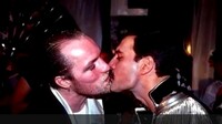 フレディとキスしているこの人は誰ですか 恋人ですか 生涯連 Yahoo 知恵袋