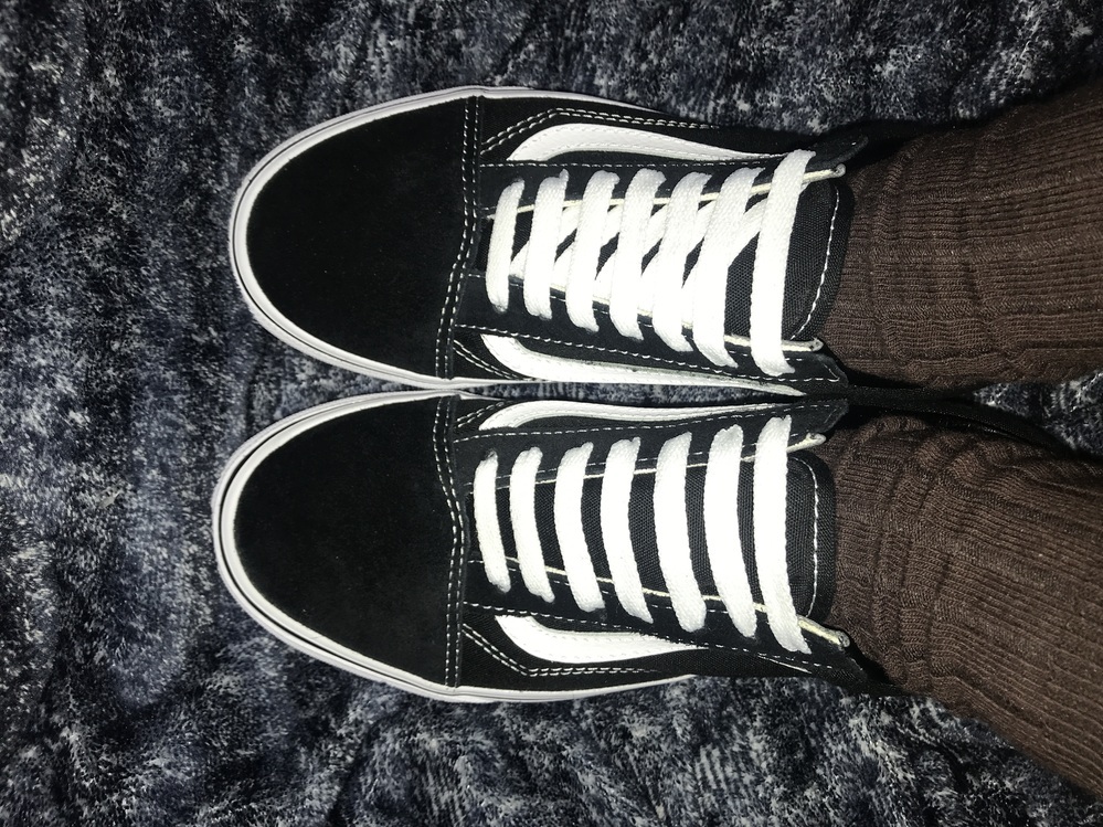 Vansオールドスクールの靴紐の結び方はどちらのほうが良いと思いますか好み Yahoo 知恵袋