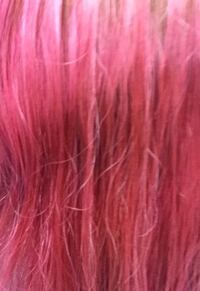 至急お願いしたいです 一昨日1回ブリーチした髪にピンクのポイントカ Yahoo 知恵袋