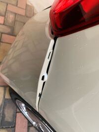 4日前に駐車場でバック駐車する際 停車していた車にぶつけたかもしれ Yahoo 知恵袋