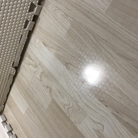 ジョイントマットを敷いて2週間で 外してみるとフローリングに跡が Yahoo 知恵袋