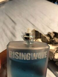 香水ボトルの蓋の外し方について教えて下さい 30 100mlサイズのプッシュ式 Yahoo 知恵袋