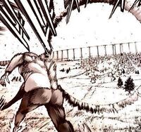 進撃の巨人で鎧の巨人と獣の巨人が戦って獣の巨人が勝ちましたが あれは 獣 Yahoo 知恵袋
