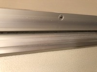 ステンレスの白い汚れを落としたいです お風呂の扉についた水垢を取 Yahoo 知恵袋