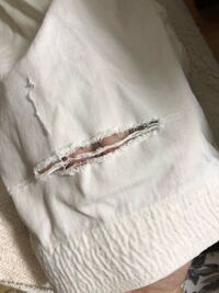 道着についてです空手着なんですが ズボンの前に穴がありますよ Yahoo 知恵袋