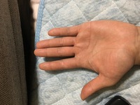 手相占いお願いします 29男です 恋愛運 結婚運 仕事運 金運を占ってくだ Yahoo 知恵袋