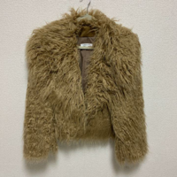 ファーコートはいつまでokだと思いますか 部分使いで取り外しができて コ Yahoo 知恵袋