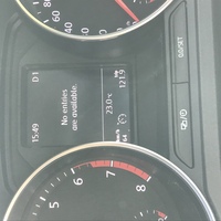 車の警告ランプについて今朝運転中に突然スピードメーターの辺りに三角の中に Yahoo 知恵袋