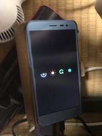 スマホが勝手に再起動を繰り返し 操作が全くできませんアンドロイドを Yahoo 知恵袋