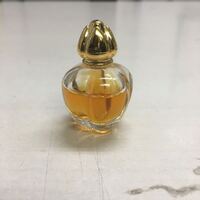 ミニボトルの香水の使い方について教えて下さい 今日 初めてミニボトルの香水を買 Yahoo 知恵袋
