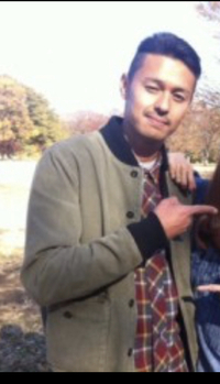 テラスハウスに出演していた 今井洋介さんですが こちらの画像のジャケットど Yahoo 知恵袋
