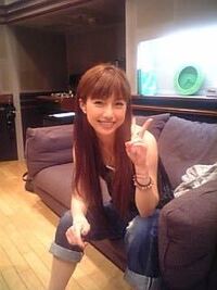 この方は島谷ひとみさんで合ってますか 合ってますね 違うと Yahoo 知恵袋