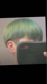 ツーブロとワンブロの違いってなんですか ツーブロは２ブロで両方に剃りをい Yahoo 知恵袋