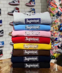 なんでダサいsupremeのtシャツをドヤ顔で着るのですか 確かに Yahoo 知恵袋