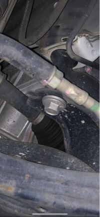 ドライブシャフトブーツの破れでしょうか 左折時にポコポコ音がなるのでこ Yahoo 知恵袋