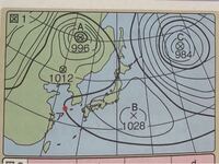 等圧線を書きなさいという問題がありました どこを結べばよいのでしょ Yahoo 知恵袋