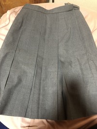 制服直しについて 高校の制服のスカートのウエストがキツイです Yahoo 知恵袋