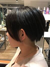 女子の髪型でショートヘアについてなんですが この写真のような後ろ髪がつ Yahoo Beauty