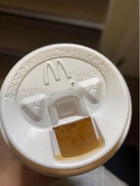 マックでアイスキャラメルラテ頼んだんですけど クリームが乗ってません Yahoo 知恵袋