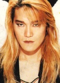 Xjapanのtoshiさんって若い頃 すごかったですよね 歌 Yahoo 知恵袋