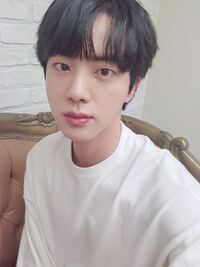 Btsジンキムソクジン どのジンくんもかっこいいですが 特にこの Yahoo 知恵袋