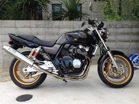 cb400sfにワルツ機械を付けたいのですが探してもなかなか見当た