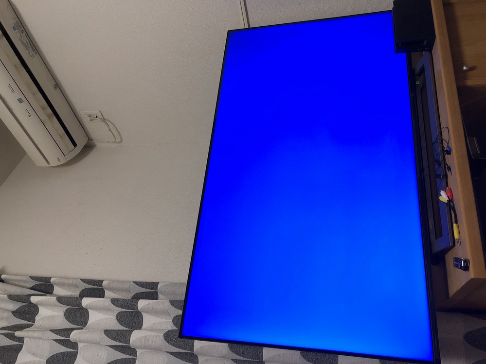 テレビの画面が青い］ - 東芝REGZA2018年製、購入時期2 - Yahoo!知恵袋