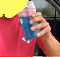 オリンピックでよく見かけた青い液体の飲み物はナンデスか 何かのスポーツ Yahoo 知恵袋