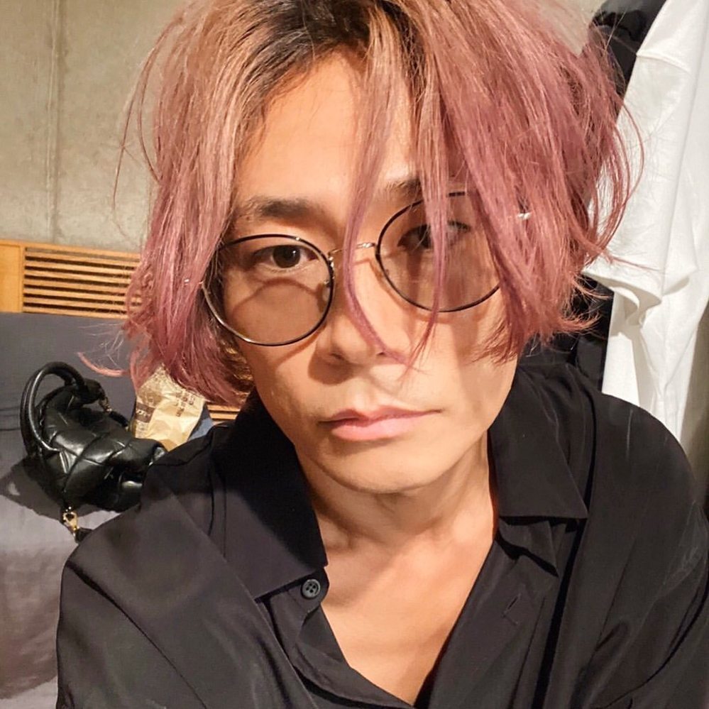 Alexandros のボーカルの 川上洋平さんがお気に入りで Yahoo 知恵袋