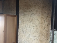 ニトリ等に砂壁に貼れる壁紙というものが売っていました そこで部屋の Yahoo 知恵袋