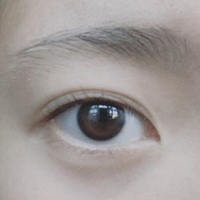 この目は三白眼 ですか 私は黒目が小さくて しかも黒目の下側に Yahoo 知恵袋