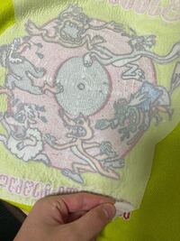 洋服などの刺繍の裏に 白色の薄い布など付いている場合がありますが あの Yahoo 知恵袋