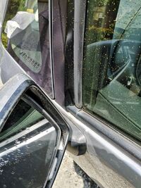 車のボディーに点々とペンキが飛んでしまいました 落とすのに一番良い方法を Yahoo 知恵袋