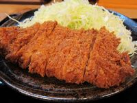 とんかつ定食って原価どれくらいですか？

もうけはいくら？ 