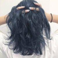 髪の毛を青系かオレンジ系にするか迷っています でも普段のメイクはブラウ Yahoo 知恵袋