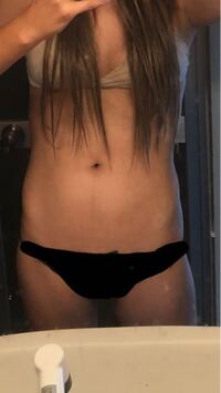 だらしないお腹ですか くびれが欲しいです だらしない体には見えませんが Yahoo 知恵袋