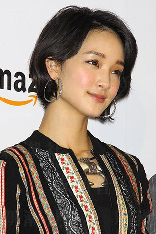 剛力彩芽さんは普通に可愛いですね ミスドのcmではじめて見たとき こ Yahoo 知恵袋