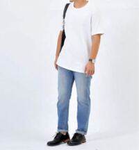 初デート女性は男性がロゴ入りの服着ると ダサいとかいうから 思い切って 上 Yahoo 知恵袋