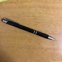 このボールペンのメーカー・商品名を教えてください。よろしくお願いします。 