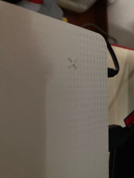 ps4本体を中古で購入したのですが、この汚れに最近気づきました。そこ