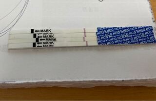 Wondfoの妊娠検査薬を使用してみました 本当に薄ら 影 Yahoo 知恵袋