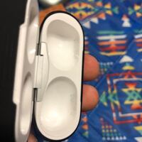Air Pods 目立つ傷なし AirPodsのこのような傷を誤魔化す方法を教えて欲しいです。靴磨