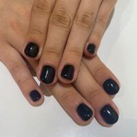 今日サロンでワンカラーだけジェルネイルやってもらったのですがネイルシールを Yahoo 知恵袋