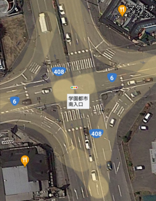 気になってましたのでお尋ねしたいのですが 例えばこういう交差点を Yahoo 知恵袋