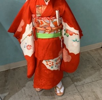 七五三3歳の女の子に袴はおかしいでしょうか 3歳お被布 女の子 5歳袴 Yahoo 知恵袋