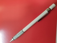 無印良品の白とシルバーの低重心シャーペン 0 3 を使っているのですが 芯 Yahoo 知恵袋
