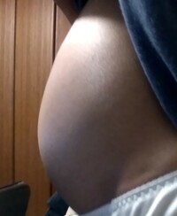 今妊娠6ヶ月目です 明日で22週目になります 初産なのですがこのお腹は小さ Yahoo 知恵袋