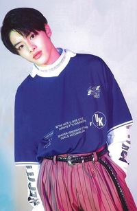 この画像の雑誌を探しています おそらく真夏の少年の時期のアイドル誌ですが 名前 Yahoo 知恵袋