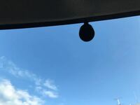 車のフロントガラスに張り付いているこちらのマイクみたいな物は何で Yahoo 知恵袋